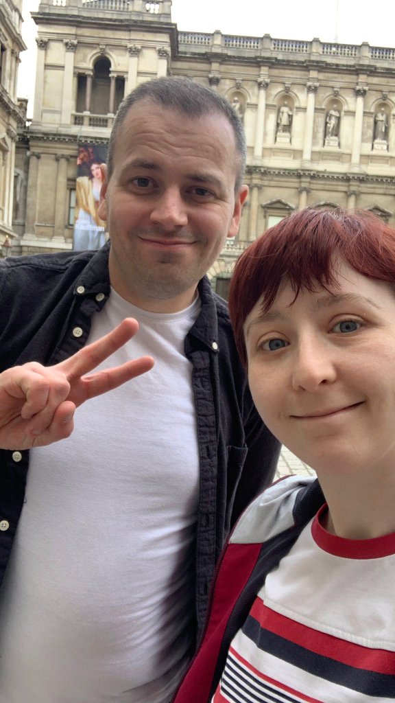 A draining week mentally. So here's a bright spot from Wednesday. London theatre/sightseeing hangs with @MiniRosa. 🥰✨️
