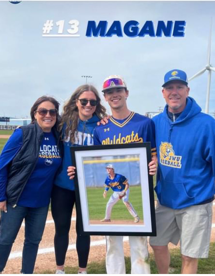 Congratulations to the Magane Family. Thank you Jack and coach Mike for your loyalty and dedication to the Gator program..⁦⁦⁦@jwupvdbaseball⁩ Good luck in the playoffs