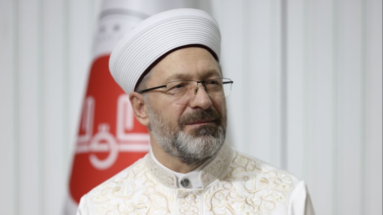 Soyuluyoruz.!
Diyanet 211 bin çalışan.
Gelir sıfır.
Gider 3 milyar dolar.
Mercedes; 171 bin çalışan,gelir 82 milyar Euro.
Volkswagen; çalışan sayısı 371 bin,gelir 98 milyar Euro
Toyota; 71 116 çalışan, gelir 209 milyar dolar.
Tesla; çalışan sayısı 110 bin,gelir 54 milyar dolar.