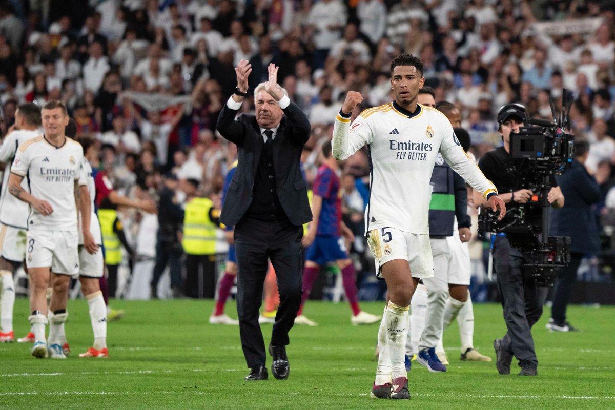 💥 A falta de cuatro jornadas para el final, @MrAncelotti  conquista el campeonato 🏆 de Primera División con el @realmadrid  

Qué mérito‼️

Enhorabuena, míster👏👏👏

#EntrenadorRFEF