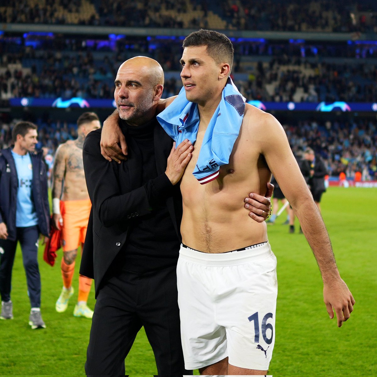 🇪🇦✅ Rodri has completed 7️⃣1️⃣ consecutive matches without defeat, marking the longest 𝐔𝐍𝐁𝐄𝐀𝐓𝐄𝐍 streak for a player in the history of the Premier League.... 😮‍💨