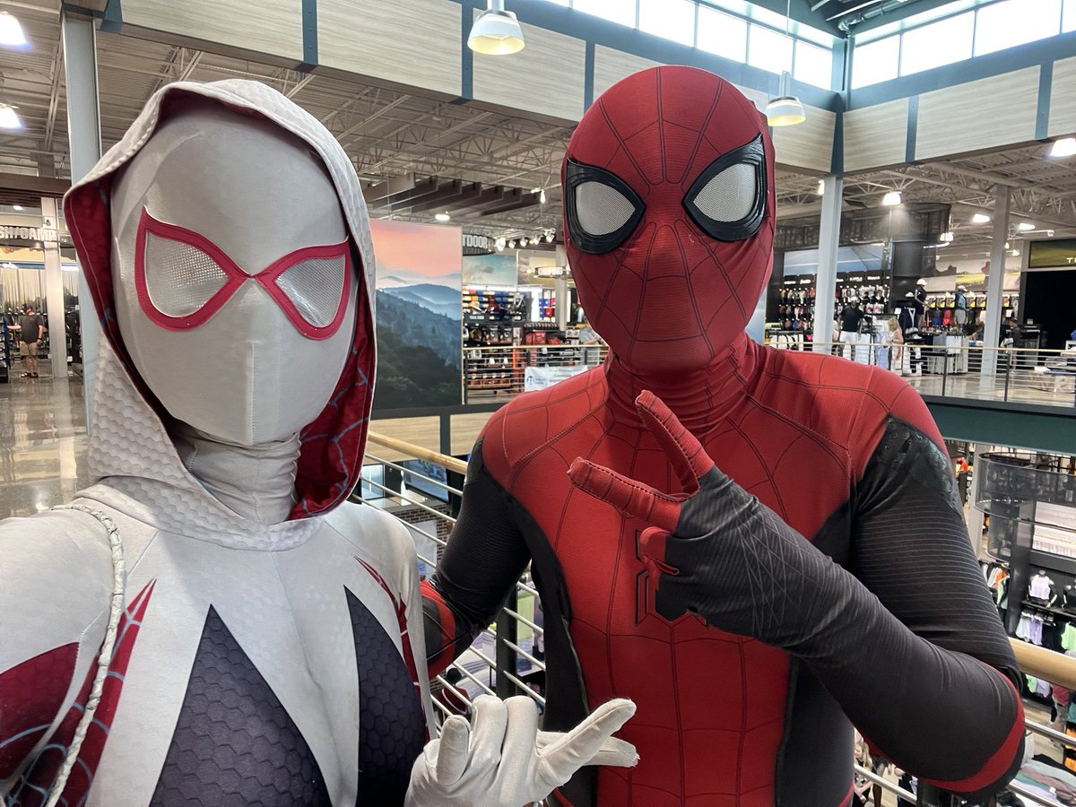 I draw my #spidey all the time but did you know I cosplay Ghost Spider! I work kids events for a local children’s hospital! My buddy was Spiderman with me! 
#SpiderMan #spidergwen #ghostspider