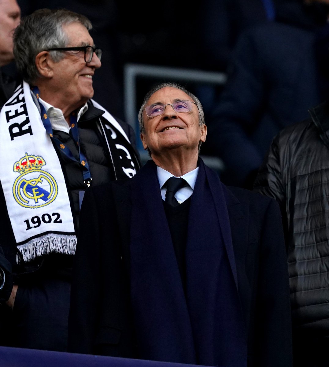 🚨 RECORD ! Florentino Pérez est désormais le président avec le plus de trophées dans l’Histoire du Real Madrid (34) ! 🤍👔
