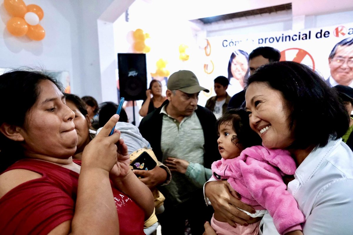 Ayer estuve presente en la elección y juramentación del Comité Provincial de Cañete de Fuerza Popular. Vamos a seguir recorriendo nuestro país para consolidar la organización de nuestro partido, formando a nuevos cuadros que estén dispuestos a trabajar incansablemente por el…