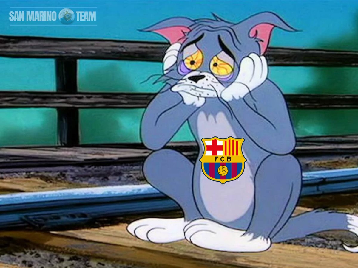 Los hinchas de Barcelona viendo que el Real Madrid ganó otro título y está en las semifinales de la Champions League.