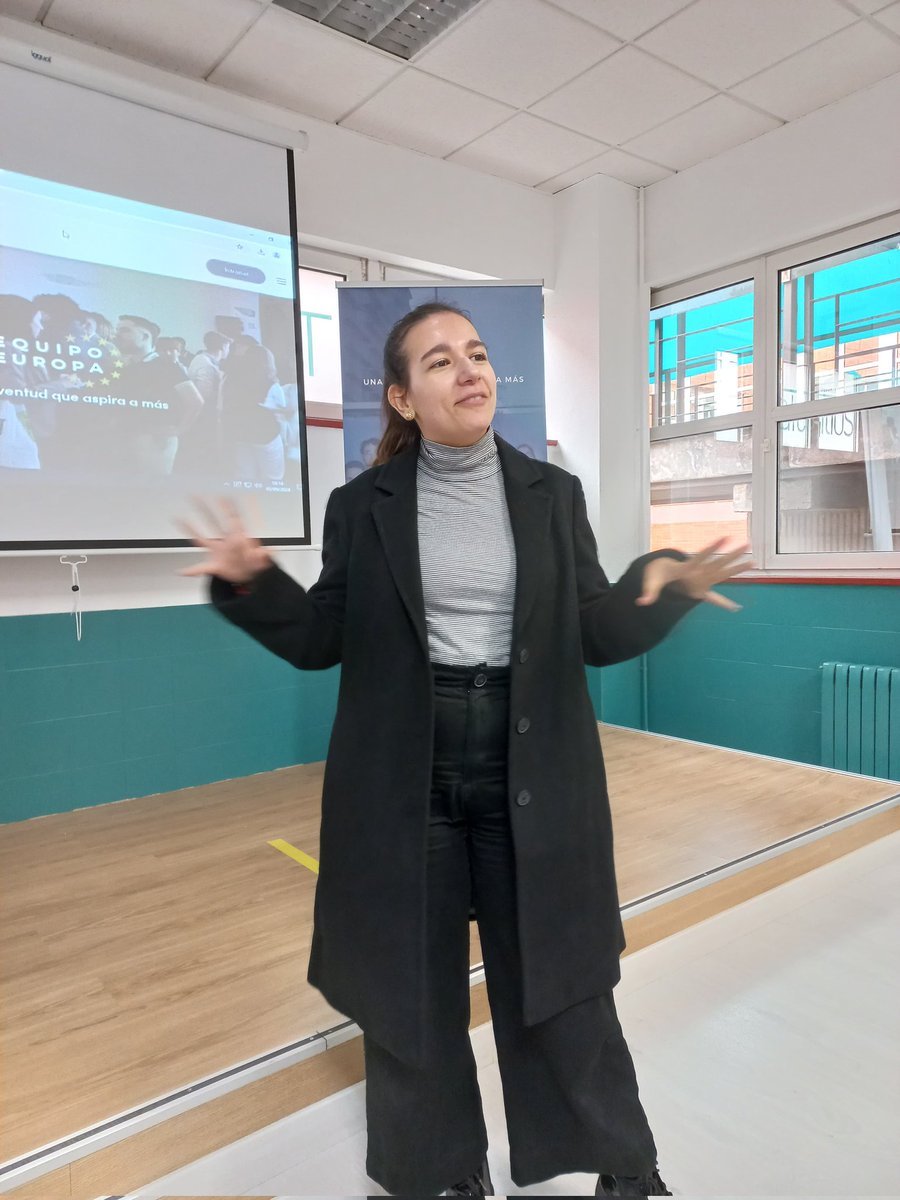 Ayer @Equipo_Europa x Asturias celebró en la Facultad de Derecho una jornada sobre la juventud y las #EleccionesEuropeas del próximo #9junio #EstaVezVoto