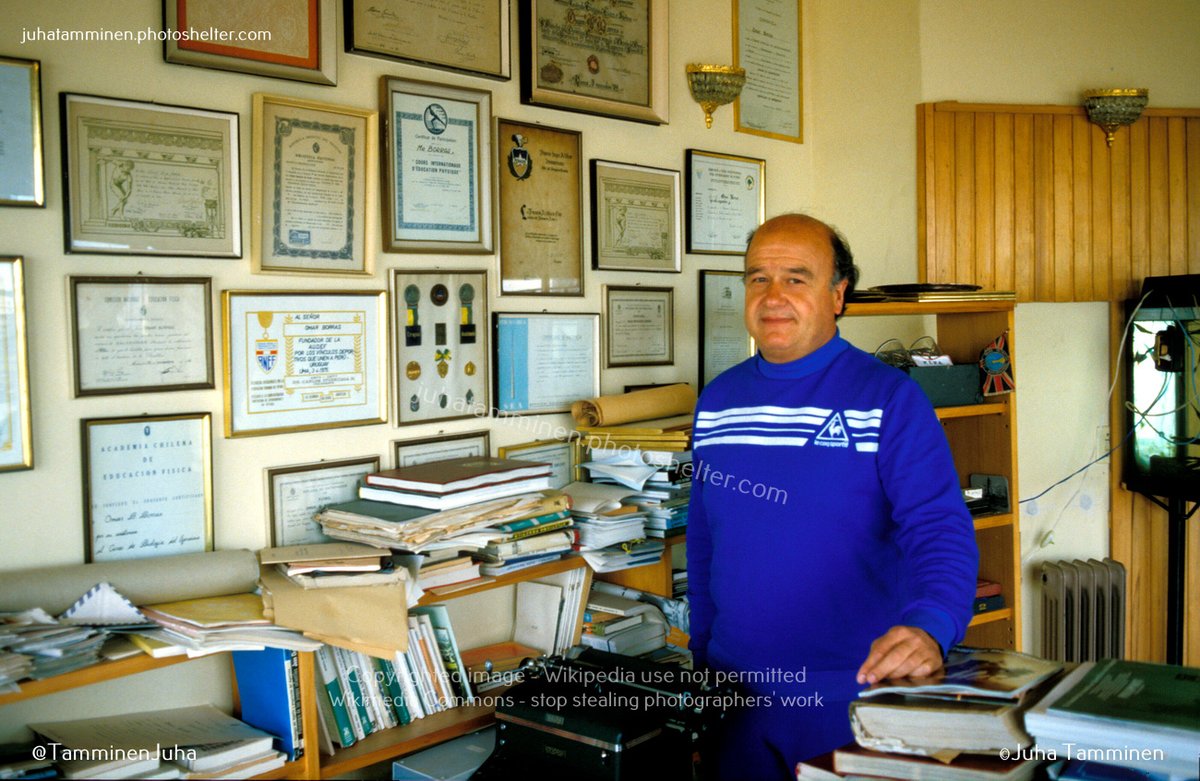 Hace 40 años, 4 de mayo de 1984, hice entrevista con el DT de la selección uruguaya, Omar Borrás, en su casa. Era radio aficionado y hasta hablaba con un finlandés con su radio. #OmarBorras #Montevideo #Uruguay