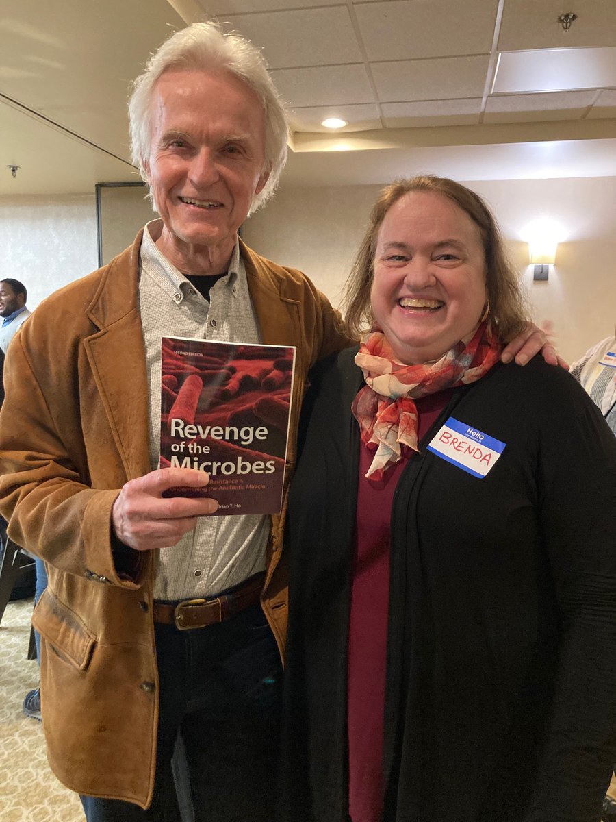 CATLab20's tweet image. Former Group Member Brenda Wilson was in town to receive an award from the @ASMicrobiology as her highly regarded "Bacterial Pathogenesis: A Molecular Approach " heads to a new edition. We posed for a picture with her pbk for non-experts written with her son! How cool is that?