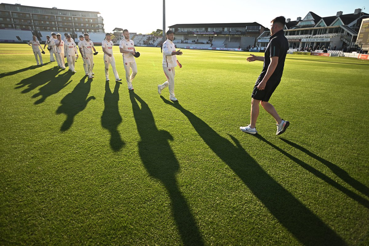 This team 🔥

#SOMvESS
#WeAreSomerset