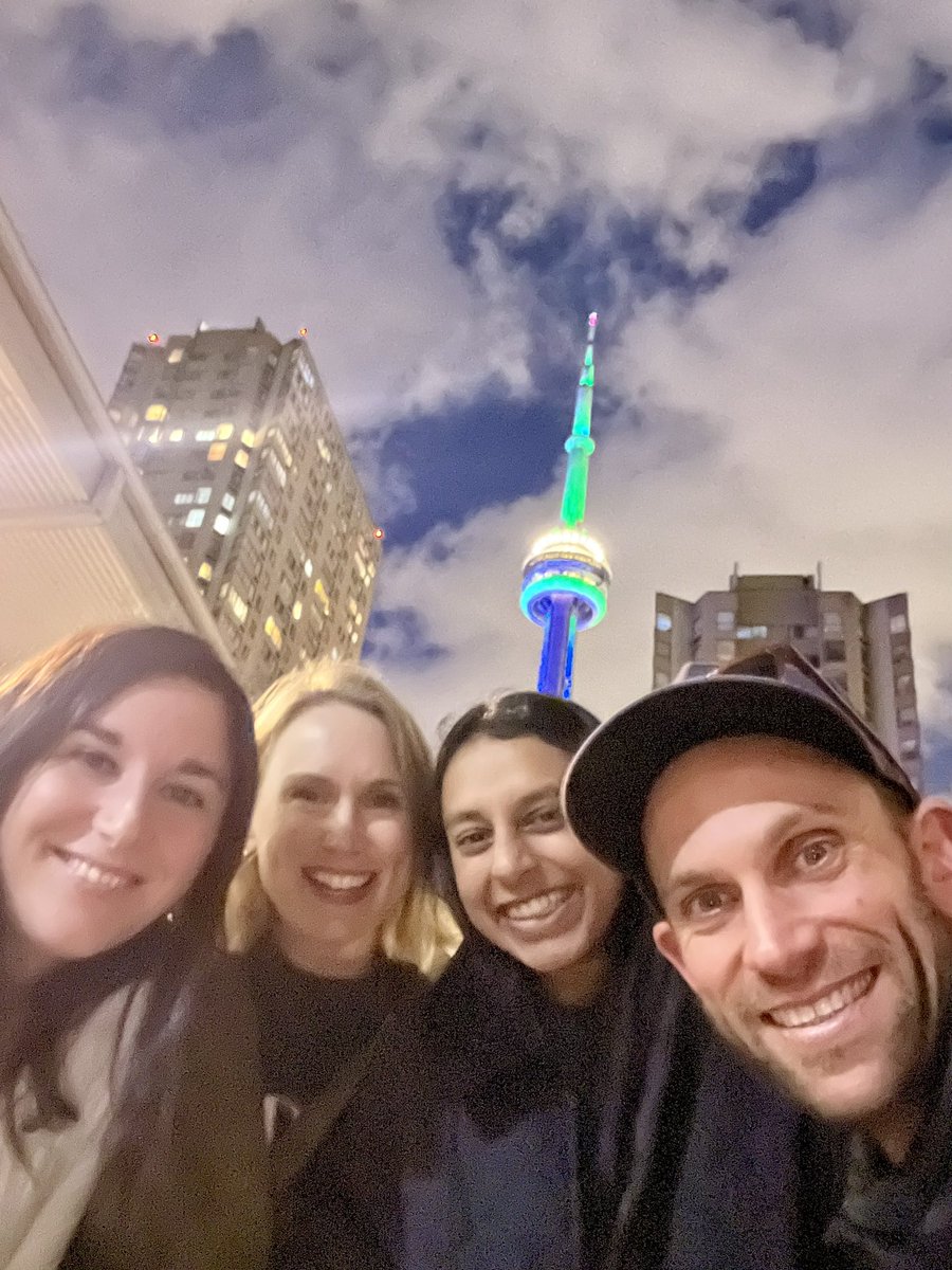 Just received my Canadian Medical Registration 🇨🇦 🍁 ✅ whilst at #PAS2024 in Toronto! How appropriate! 

Plus the #Canucks won!!
