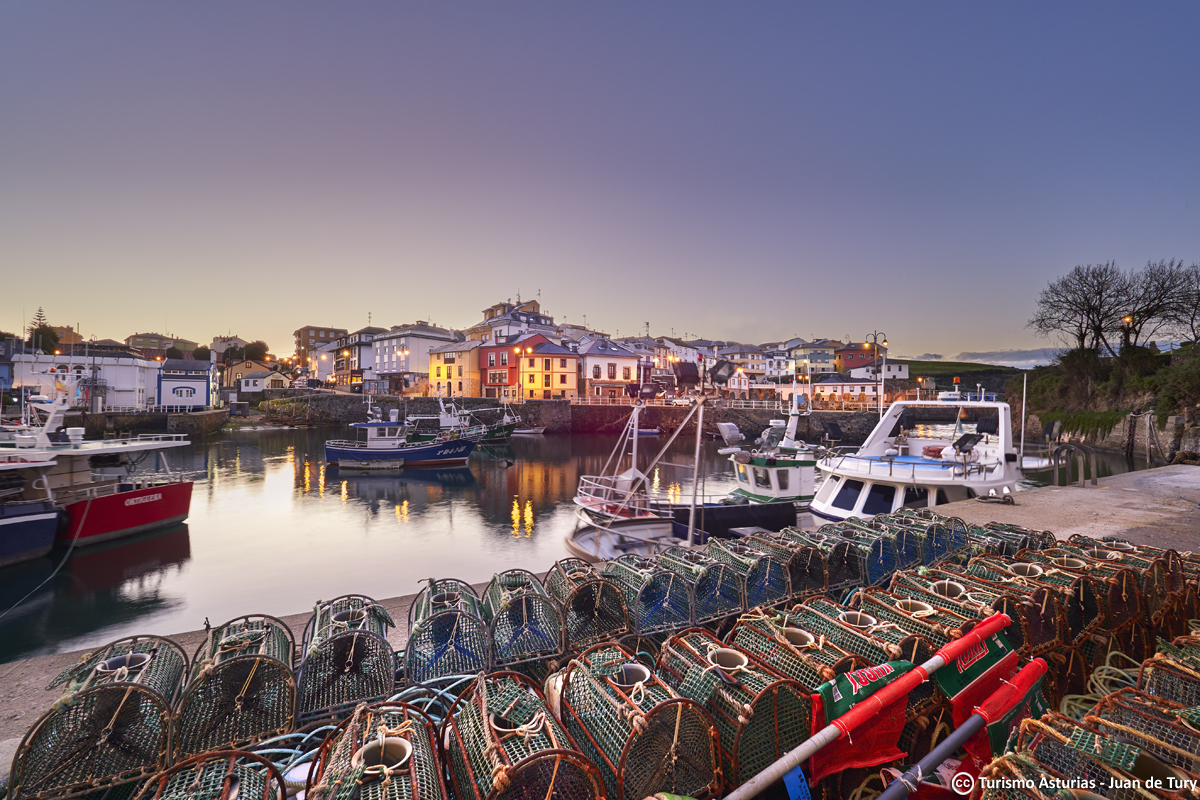 Puerto de Vega, uno de los pueblos costeros de Asturias que, sí o sí, deberías conocer. 👉 eu1.hubs.ly/H08WlKr0