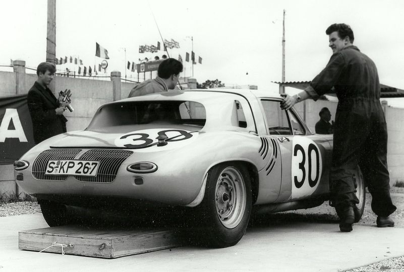 Porsche 718 RS 61 Coupé (#30 Jo Bonnier / Dan Gurney) - Le Mans, 1961
web source: Porsche Pictures Past