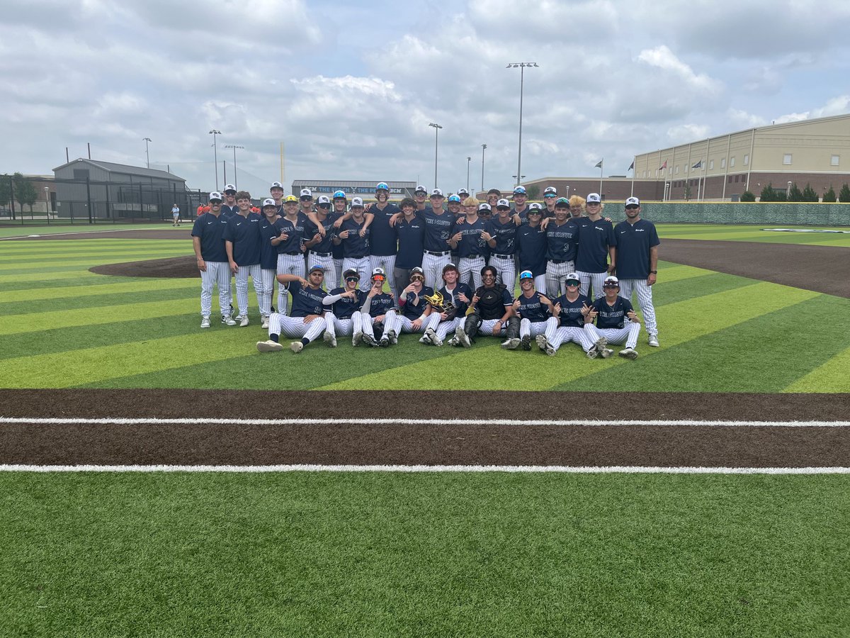 ⁦@Baseball_WGHS⁩ bi-district champs. #TheStandard ⁦@WalnutGroveHS⁩ ⁦@PISD_Athletics⁩