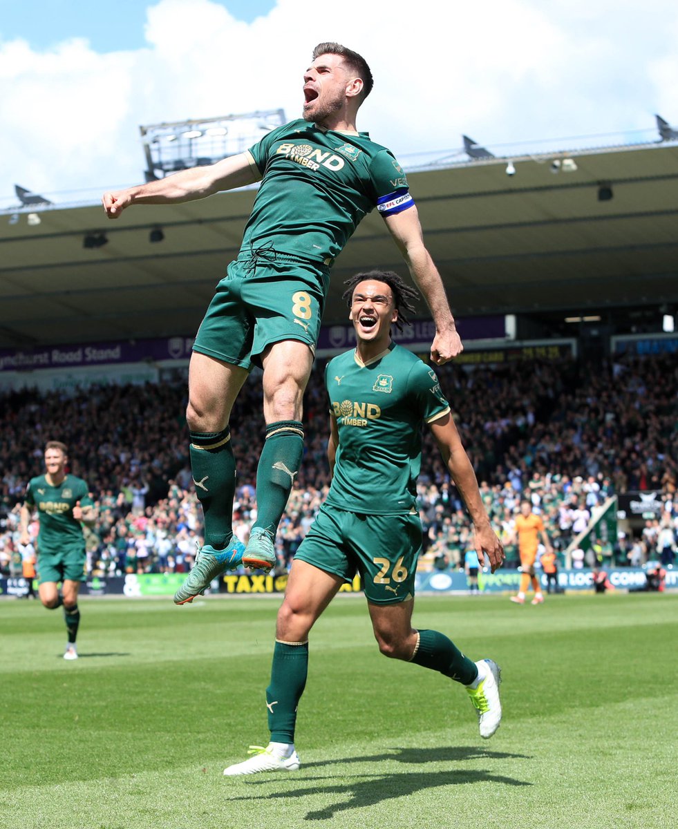 So a special mention tonight and for the season goes to this LEGEND! Always the first name on my team sheet, what he has done for this club and again today, just incredible. My player of the season. 👍👊💚 

@Joeedwards10 our Captain. Take a bow! #pafc 👏