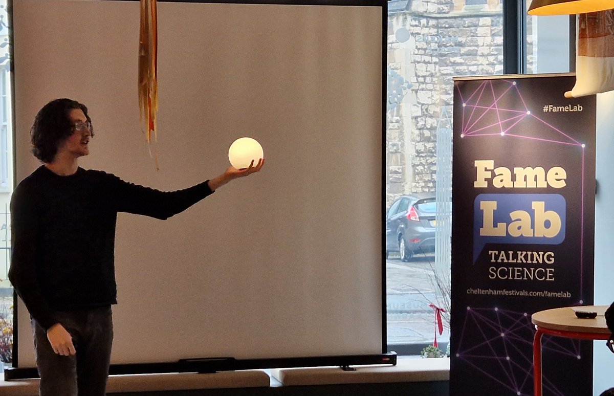 Two days of public engagement training later. Thank you once again <a href="/FameLab/">FameLab</a> for an amazing masterclass! 

Here's me with my wee "Sun" globe, useful seeing as Belfast seems to have forgotten what it is and welcomed me back with the standard rain 

(📸 <a href="/scooksley/">Sarah Cooksley 📚 🏳️‍🌈</a> )