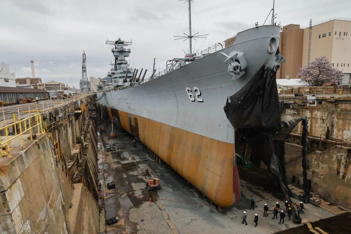 Dry dock tour of the USS New Jersey (BB-62) – United States Navy Battleship in Philadelphia. #ussnewjersey #ussnewjerseybb62 #ussnewjerseybattleship #battleahipnj #drydock #drydocktour #battleshipnewjersey #bb62 #canonR7 instagr.am/p/C6jshOtJPN2/