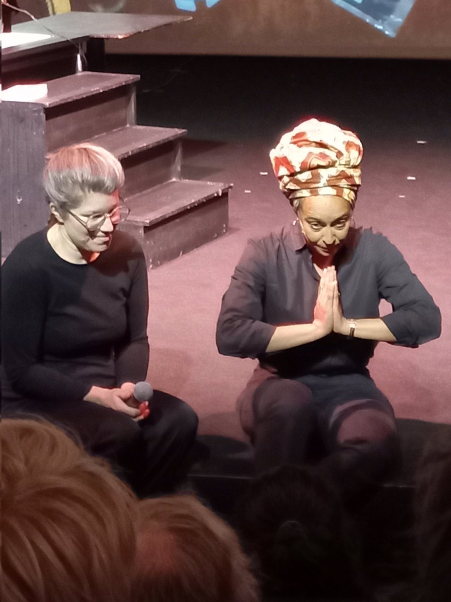 Excellente,  mais excellente performance cet AM au Theatre de la Ville de #Paris avec participation du Memorial de la Shoah sur #Rouanda #Ejo