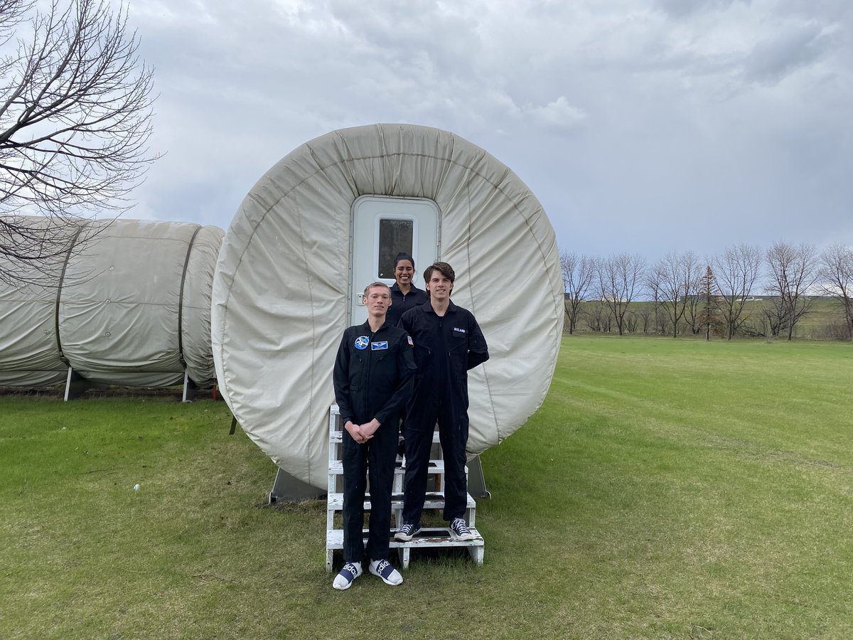 We have fully ingressed into the University of North Dakota ILMAH analog habitat and we will not leave this habitat(without a spacesuit) until May 17th! @FloridaTech #analogastronaut #astronautics