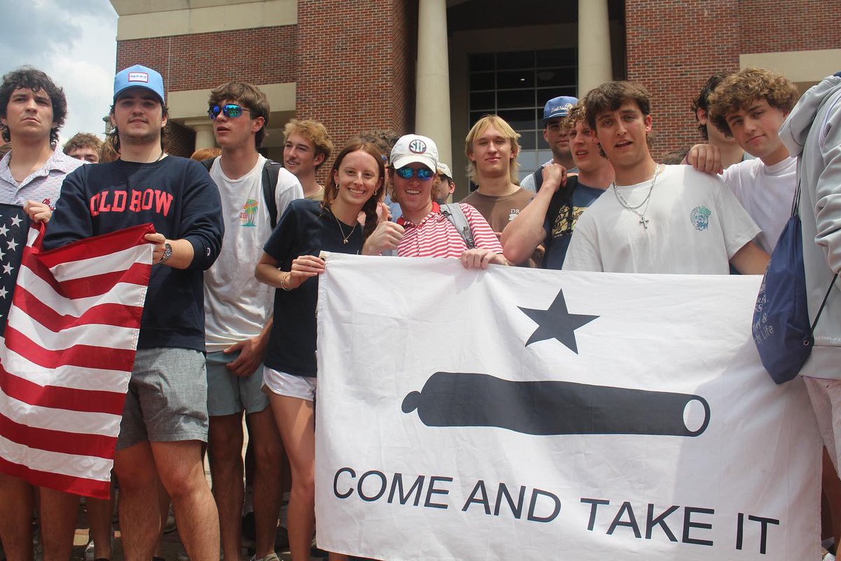 Message from the patriotic kids at Ole Miss.