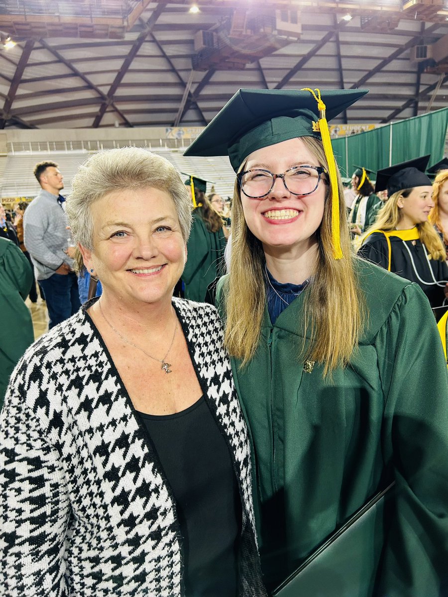 Super proud of our granddaughter Miranda Gilliam as she graduated today from @NorthernMichU She’s our 5th grandchild to graduate from college. We still have two more in college and our youngest grandson graduates from high school later this month.