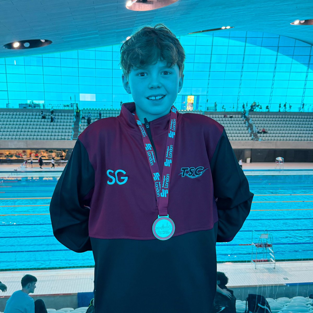 A debut Regional Title for Seb in the 400 IM 🥇