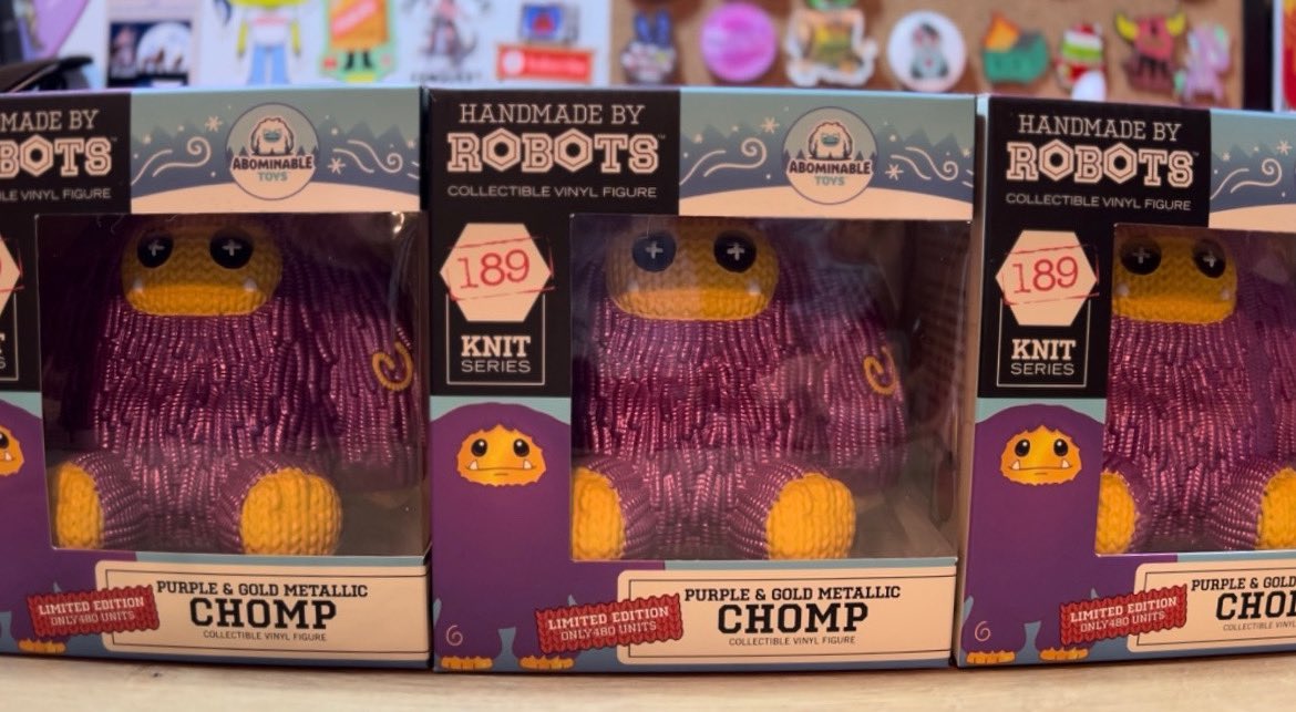 Played Chase Roulette with @hmadebrobots @abominabletoys Purple & Gold Metallic Chomp #hmbr #abominabletoys #chomp #toycollector