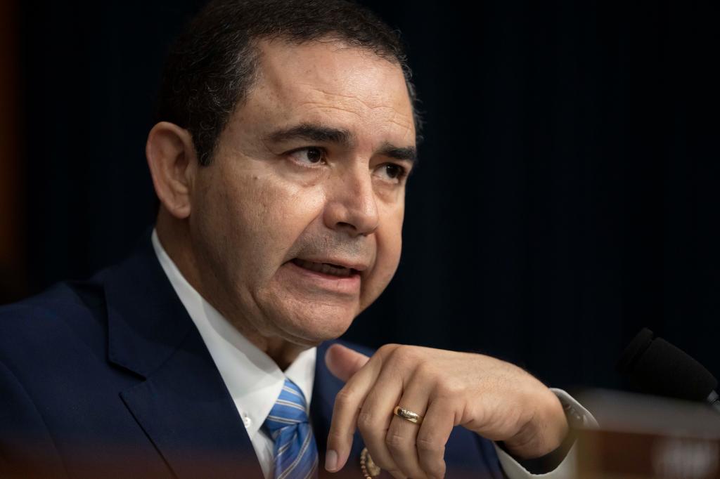 Indicted Dem Rep. Cuellar faces bipartisan call to resign — and his choice could help the GOP keep the House trib.al/F7UtSyL