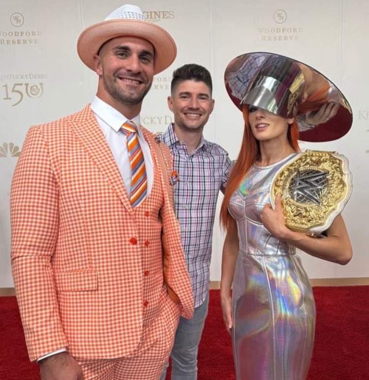 Becky Lynch and Seth Rollins have arrived at The Kentucky Derby! 📸: kholmeslive