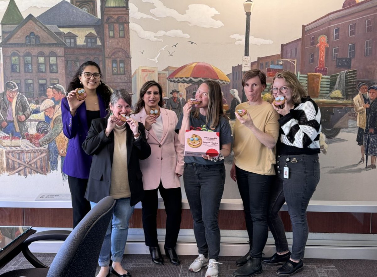 Hey Hamilton! 
Tomorrow May 5th is the last day to get your Smile Cookies 🍪 from @TimHortons , proceeds will support @HFShare & @Food4KidsHamOnt ! 
#smilecookie #everysmilecounts #feedthehammer