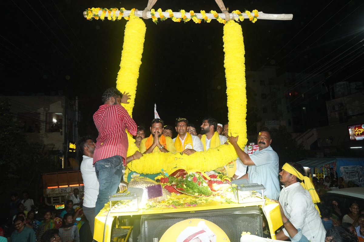 గుంటూరు తూర్పు అసెంబ్లీ నియోజకవర్గ కూటమి ఉమ్మడి అభ్యర్థి మహమ్మద్ నజీర్ అహ్మద్ గారితో కలిసి వెంకటాద్రి పేట, నెహ్రూనగర్, మోతిలాల్ నగర్, ఇజ్రాయిల్ పేట, గాంధీనగర్, పాత గుంటూరు, వినోబా నగర్, పొన్నూరు రోడ్, లాంగ్ సెంటర్, సంఘటిగుంట, లాలాపేట, గుంటూరు వారి తోట, ఓల్డ్ క్లబ్ రోడ్, కొత్తపేట,