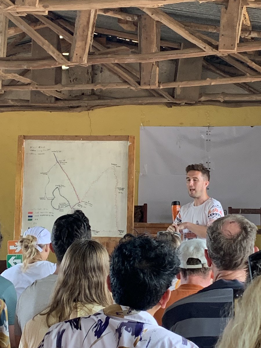 Final briefing for the <a href="/SierraLeoneMara/">SierraLeoneMarathon</a> in the morning, reminder it will feel like 40 degree+ so stay hydrated. Nerves are kicking in now and 3am wake up awaits…

justgiving.com/page/tim-sweet…