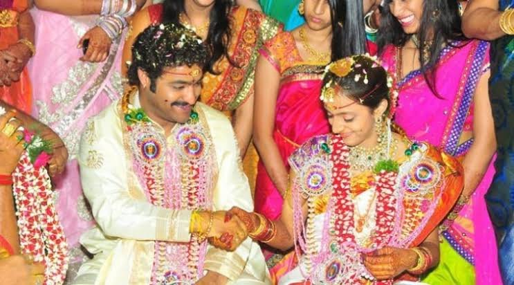 Happy wedding aniversary @tarak9999 anna & #Pranitha vadinaa 🤩❣️❤️‍🩹