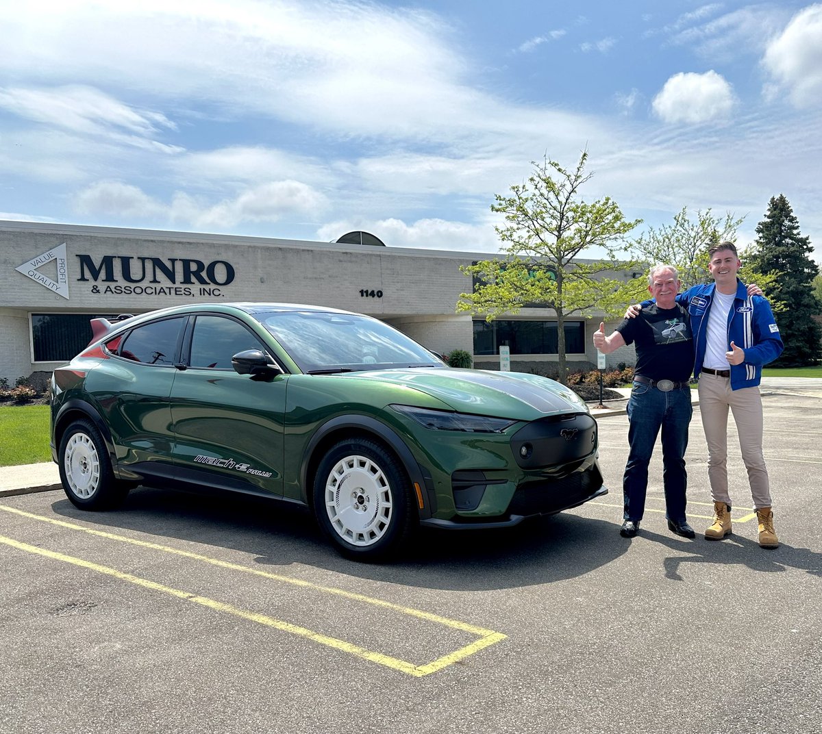 Thank you @teardowntitan and @live_munro for having us today! Shout out to @electric_jake for repping @ford & showing one of the early Mach-E Rally 💚🤍