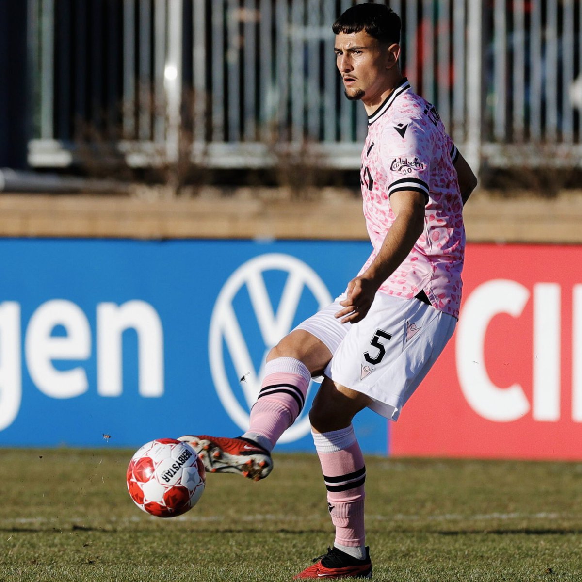 Last night saw a VFC debut and a return to the @CPLsoccer for Surrey’s @matteowcampagna 👏🦅

#VancouverFC #CanPL