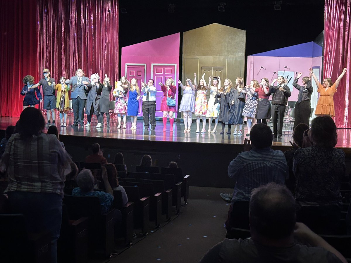 Scenes from Act Two of Legally Blonde Jr.!🎶🎵