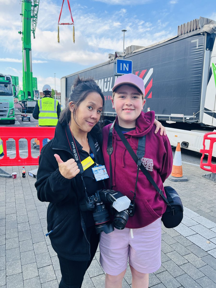 Photography fun at work today @NorthMidNHS Capturing our old MRI scanner (3 tonnes) being craned out &amp; a new MRI scanner (7 tonnes) craned in. I have a keen new apprentice (12 yrs old!) who’s the son of close friend &amp; colleague ❤️ 

#mri #nhs #healthcare #PatientCare #photography
