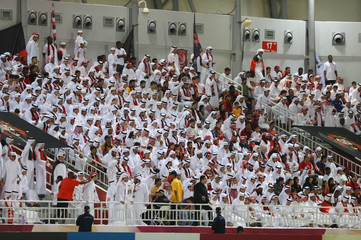 Qatar Olympic Committee (QOC) President HE Sheikh Joaan bin Hamad Al Thani handed the #QatarCup2024 trophy to Al Warkah players after their 1-0 victory over Al Rayyan in the final at Abdullah Bin Khalifa Stadium on Saturday. 

#Qatar