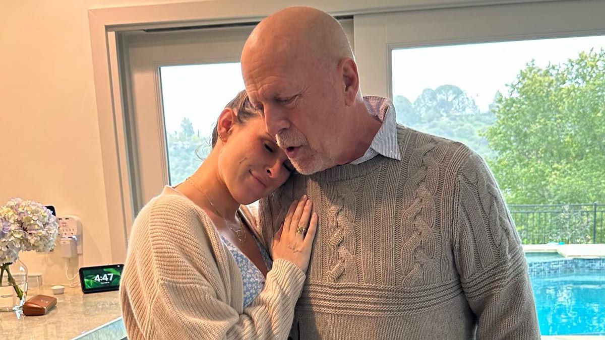 Bruce Willis' daughter Rumer gives health update on her dad following dementia diagnosis
themirror.com/entertainment/…