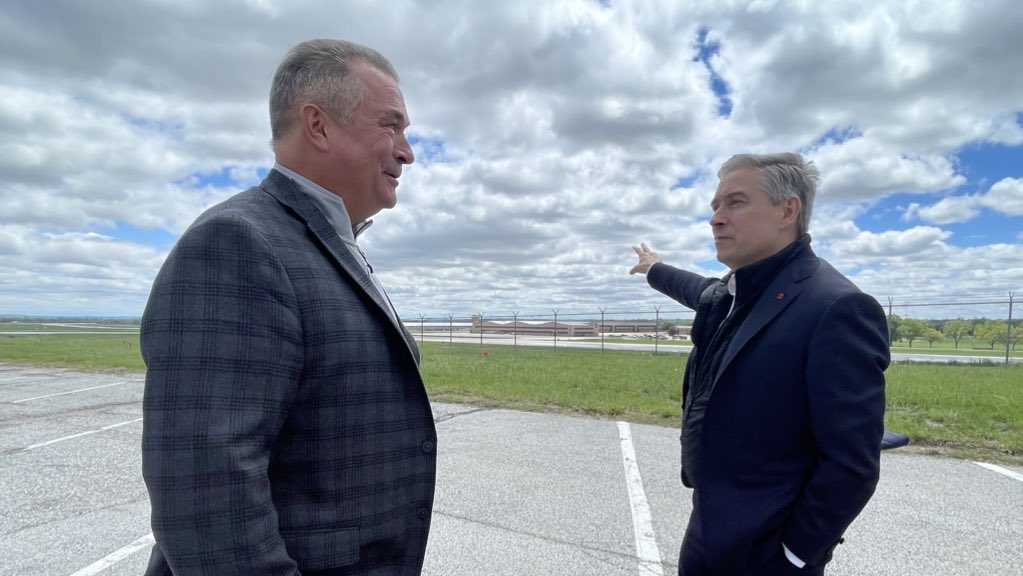 #TeamCanadaUSA With congressman @RepDonBacon at Offutt Air Force Base in Omaha, headquarters of U.S Strategic Command. National security is at the heart of the Canada - U.S. relationship. We are truly friends, partners and allies.