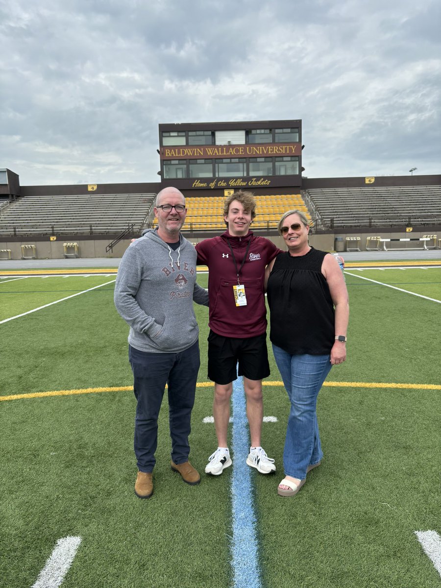 Had a great time at Baldwin Wallace today! I loved seeing the campus, and meeting the coaches. Thank you for the invite @MattBrown_Coach. @EthanNichol10 @CoachHilvert @Coach_Atwater @CoachWells1 @morgan_rerko @CoachHogya @CoachCMilner @CoachRavkin