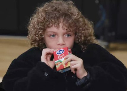 DAHARM's tweet image. Adonis is gonna play meet the Grahams every time he’s denied a fruit snack by Drake 
#meethegrahams #KendrickLamar #DRAKEDISS #hiphop @Akademiks 😂😂😂😂