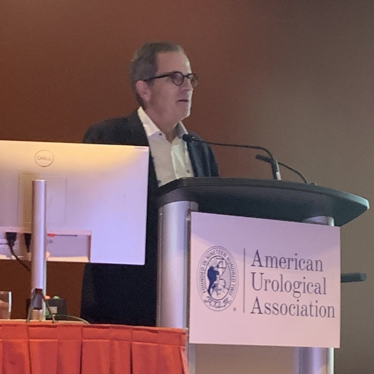 Great to share the stage with the amazing Dr Neil Shore, longtime friend and @DukeU alumni. We both had honor and pleasure to address the AEU @InfoAeu during #AUA24 on advanced pros Ca. My task was PARP inhibitors-three new FDA approvals just since last AUA!