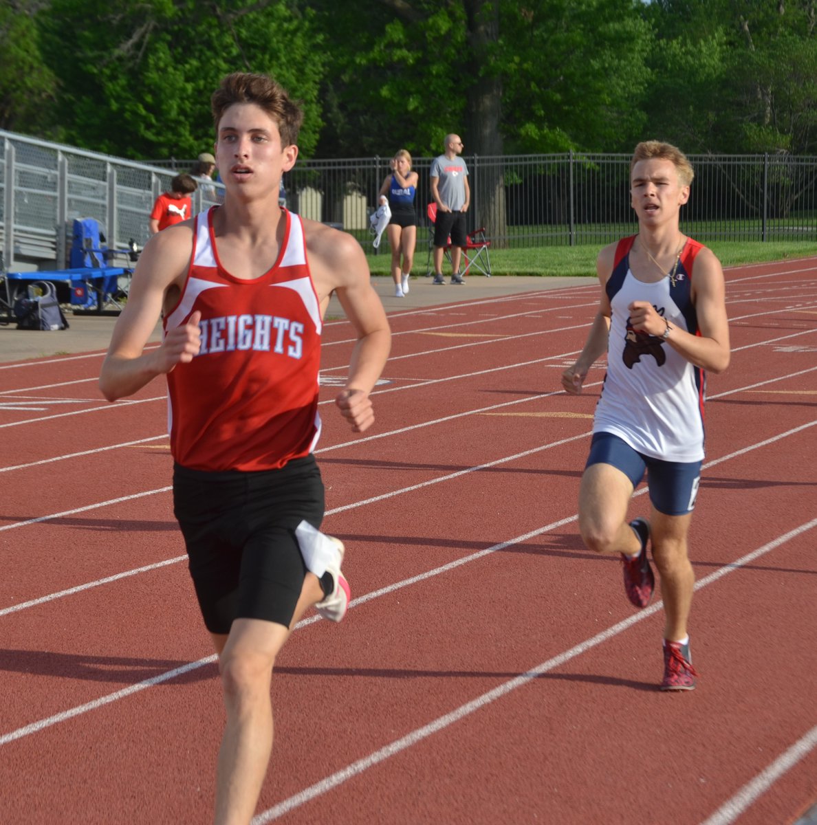 . @RuralTF sweeps team crowns in Joe Schrag City Championship. @SeamanTrack's @RyinMiller1, @SHHSThunderbird @JacksonEsqy lead outstanding night for city stars. ... topsports.news/news/washburn-…