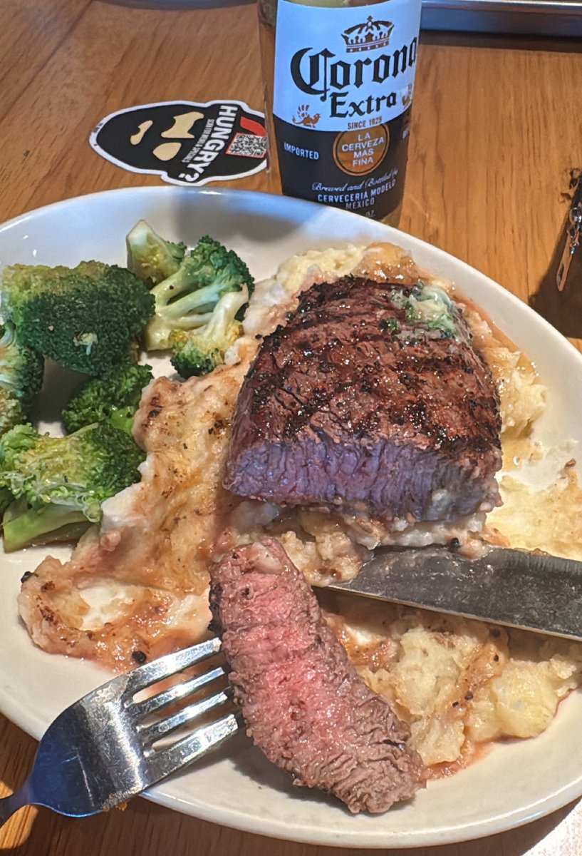 Look at this vegan steak I’m eating 😋 #plantbased