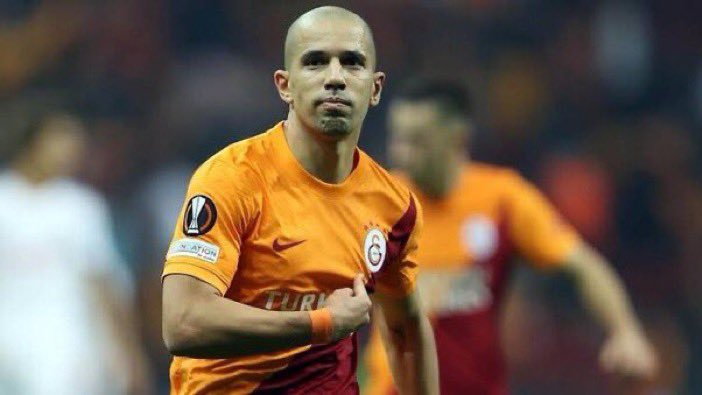 Fatih Karagümrük'te Sofiane Feghouli, 86. dakikada kırmızı kart görerek Galatasaray karşılaşmasında cezalı duruma düştü. Şaşıran Var Mı ? Cristiano Ronaldo / Osayi Samuel / Fenerbahce