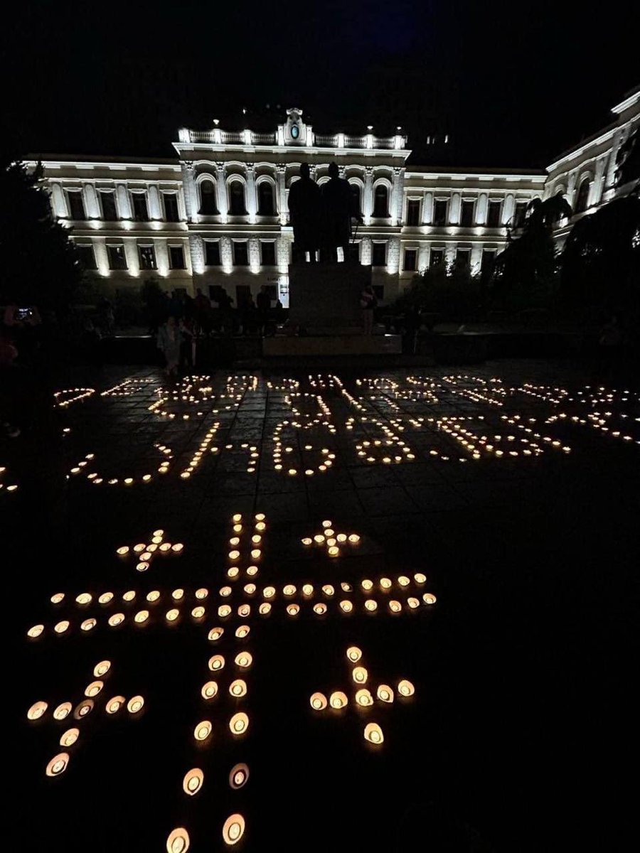 To celebrate Easter, protesters gathered in front of the Parliament, including at the Kashveti church. Some protesters wrote “Fatherland, Language, Unity, Faith”, adding Unity to the Famous dictum by Ilia Chavchavadze that came to represent the formula of nationhood in 1990s.