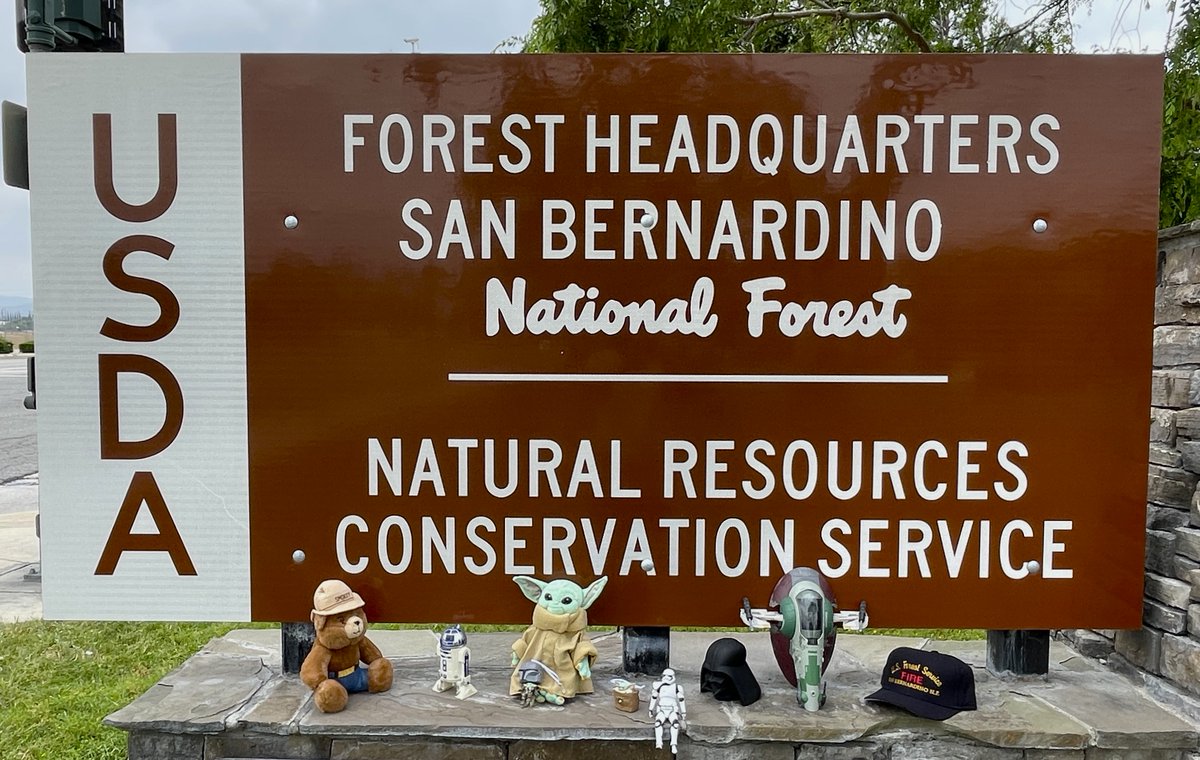 “Smokey Bear – May the Forest be with You Today” “And, may it be with you ... and you … and you … not you Vader … and you …” May the 4th Be With You everyone! #SBNF #SanBernardinoNationalForest #MaytheForestbewithYou #Maythe4thbewithyou