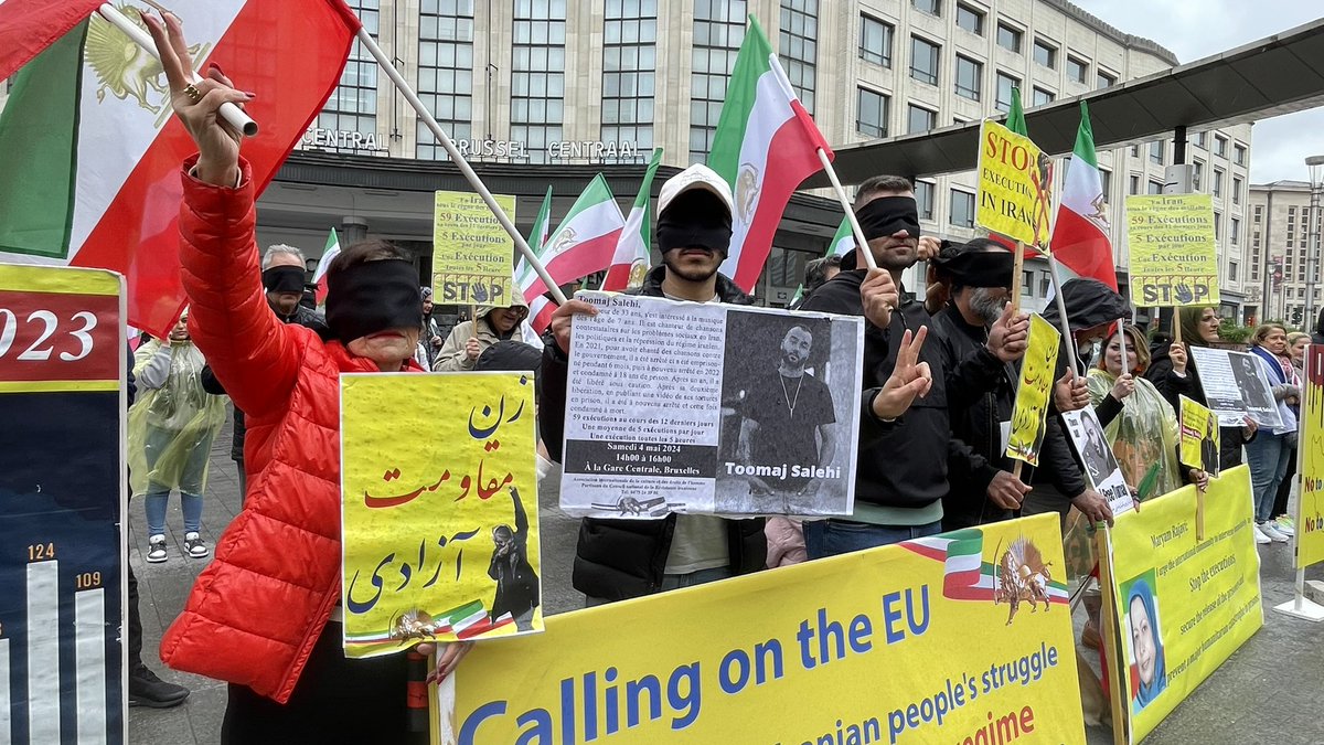 .@rtlinfo: des sympathisants du CNRI, principale opposition iranienne à l'étranger, ont manifesté à Bruxelles. Ils appellent la communauté internationale à prendre des mesures immédiates pour sauver la vie des prisonniers politiques menacés d'exécution.
 rtl.be/actu/regions/b…