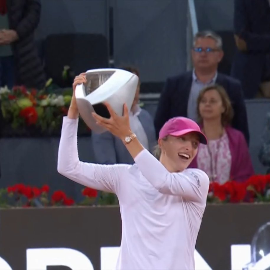 Iga Świątek's titles 🇵🇱✍️

2020:
🏆 Roland Garros

2021:
🏆 WTA 500 Adelaide
🏆 WTA 1000 Rome

2022:
🏆 WTA 1000 Doha
🏆 WTA 1000 Indian Wells
🏆 WTA 1000 Miami
🏆 WTA 500 Stuttgart
🏆 WTA 1000 Rome
🏆 Roland Garros
🏆 US Open
🏆 WTA 500 San Diego

2023:
🏆 WTA 500 Doha
🏆 WTA…