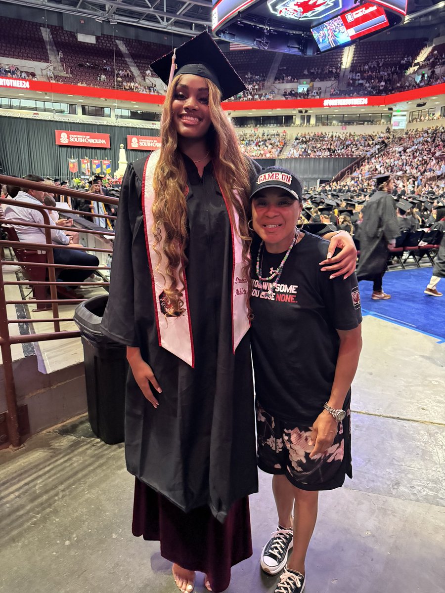 Meet the GRADUATE @GamecockWBB @SakimaWalker is one in the number! A little known fact…..Sakima LOVE Walker. She crossed the stage and I found out her middle name is LOVE. #love #champ